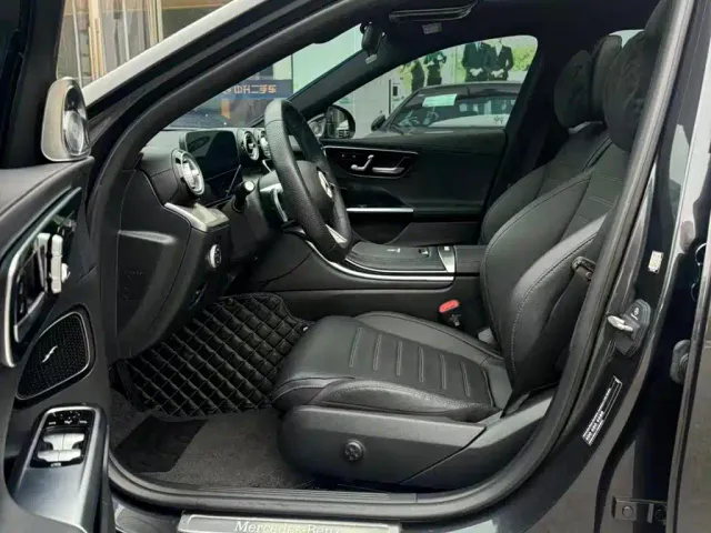 Mercedes-Benz C-Class — Фото автомобиля 12