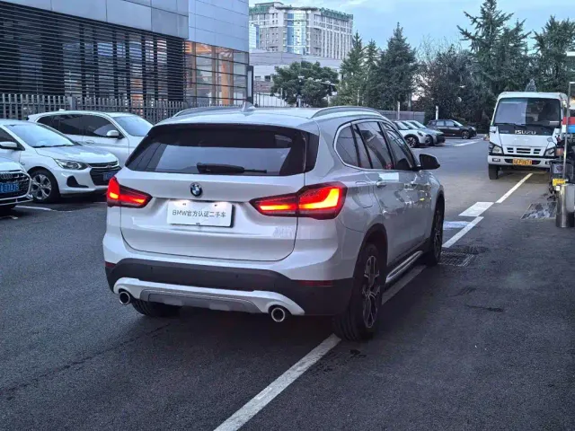 BMW X1 — Фото автомобиля 4