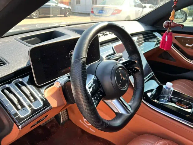 Mercedes-Benz S-Class — Фото автомобиля 4