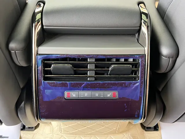 Land Rover Range Rover Sport — Фото автомобиля 12