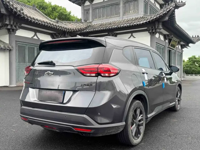 Chevrolet Orlando — Фото автомобиля 6