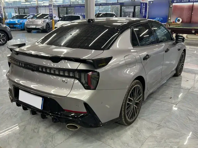 Lynk & Co 03 — Фото автомобиля 6