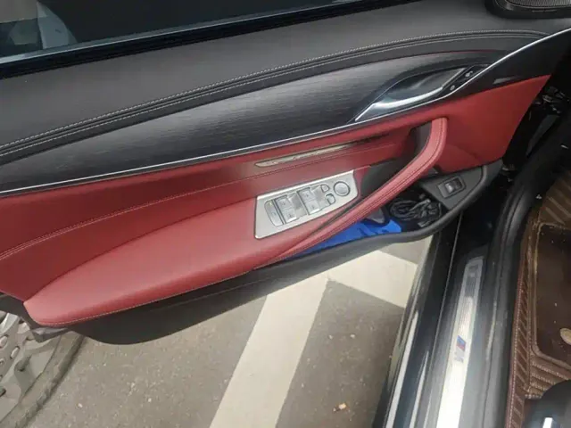 BMW 5 Series — Фото автомобиля 7