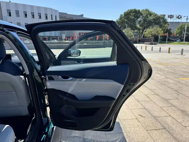 Geely Xingrui — Фото автомобиля 20