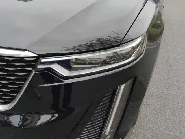 Cadillac XT6 — Фото автомобиля 5