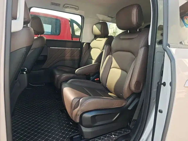 Wuling Starlight 730 — Фото автомобиля 16