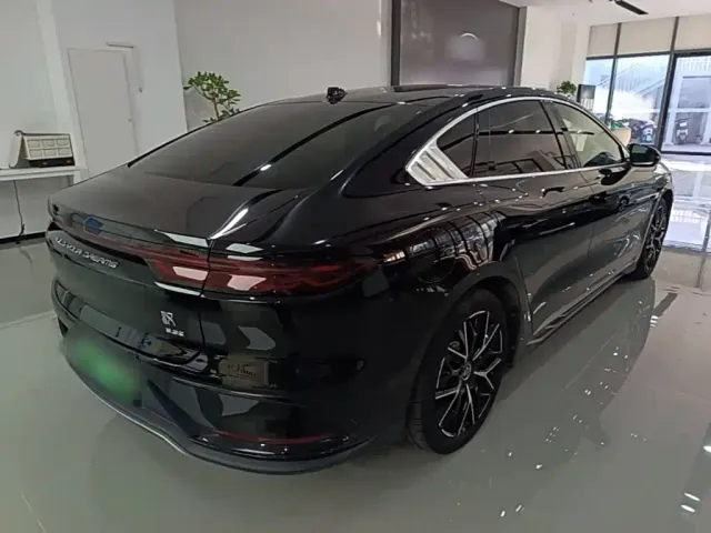 BYD Han — Фото автомобиля 6