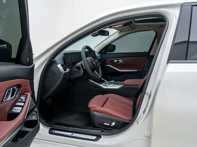 BMW 3 Series — Фото автомобиля 9