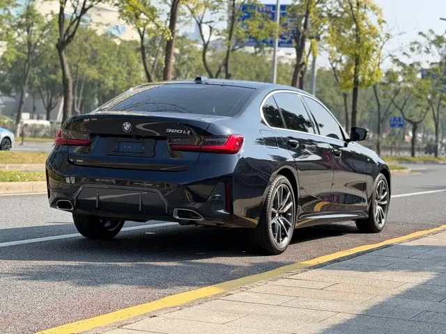 BMW 3 Series — Фото автомобиля 4