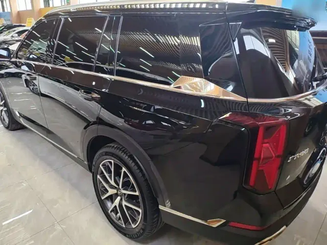 GAC Trumpchi GS8 — Фото автомобиля 4