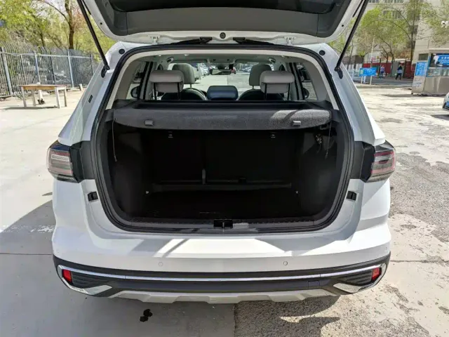 Volkswagen Tharu — Фото автомобиля 18