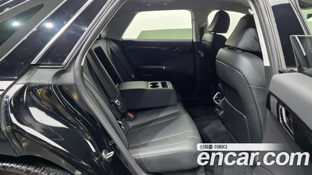 Hyundai Grandeur Grandeur (GN7) 2.5 Бензин 2WD — Фото автомобиля 11