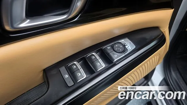 Kia Canival — Фото автомобиля 19