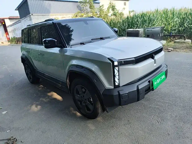 iCAR 03 — Фото автомобиля 3