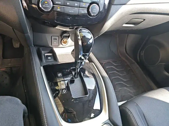 Nissan X-Trail — Фото автомобиля 13
