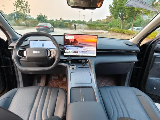 Geely Galaxy E5 — Фото автомобиля 12
