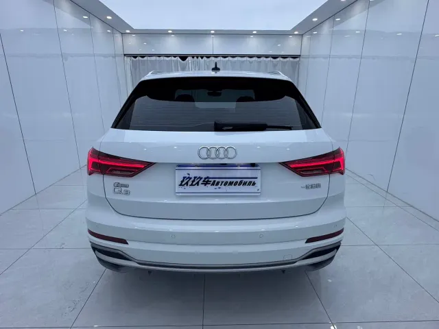 Audi Q3 — Фото автомобиля 5