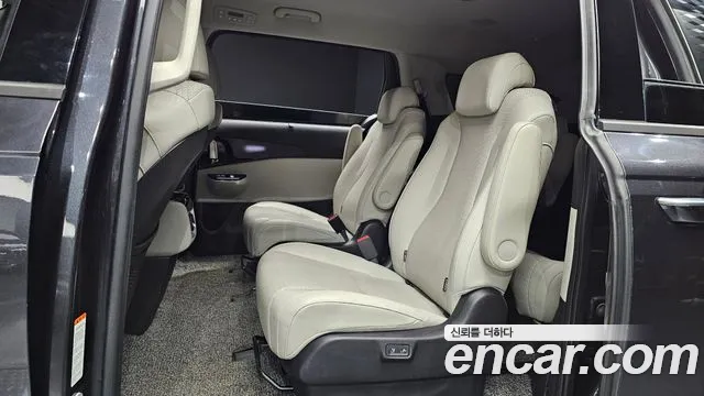 Kia Canival Carnival 4 поколение Дизель 9 мест Signature — Фото автомобиля 11