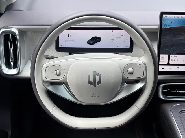 Leapmotor B01 — Фото автомобиля 15
