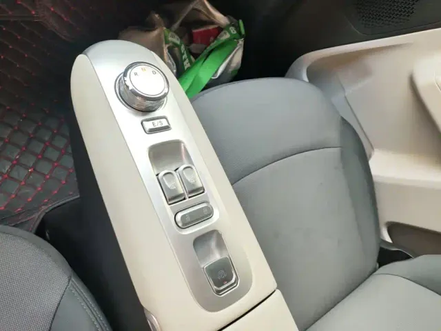 Changan Lumin — Фото автомобиля 13