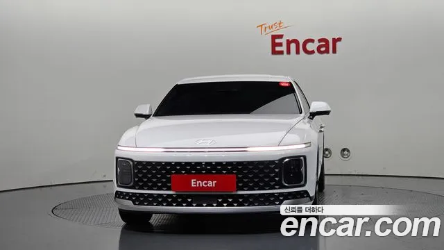 Hyundai Grandeur Grandeur (GN7) 2.5 Бензин 2WD — Фото автомобиля 3