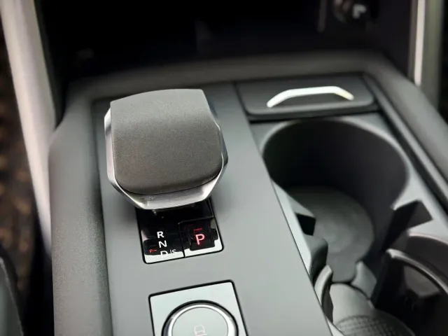 Land Rover Discovery — Фото автомобиля 16