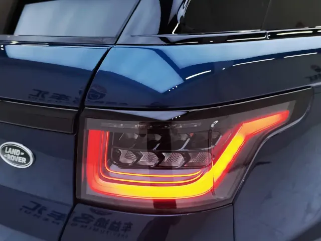 Land Rover Range Rover Sport — Фото автомобиля 22