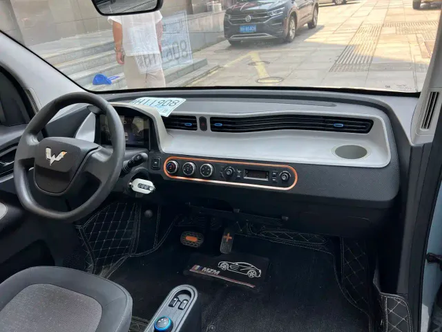 Wuling Hongguang Mini EV — Фото автомобиля 8