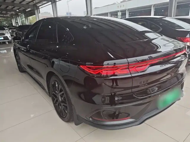 BYD Han — Фото автомобиля 4