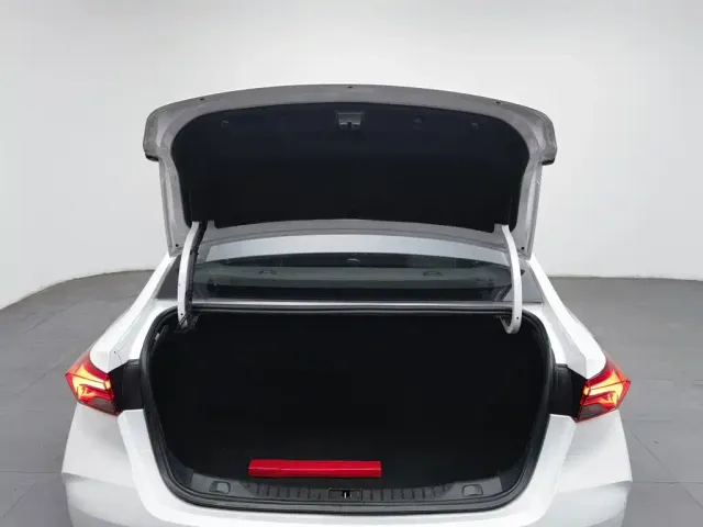 Buick Verano — Фото автомобиля 16