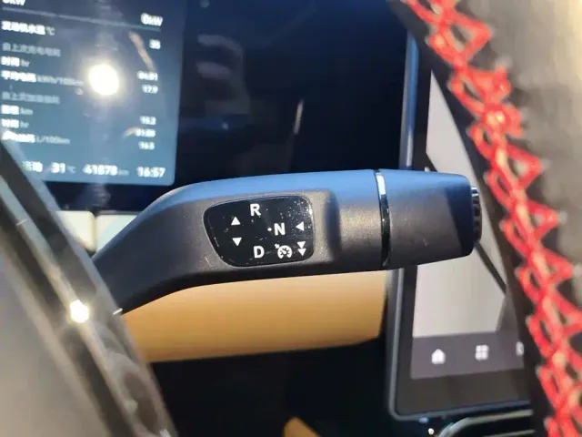 Leapmotor C11 — Фото автомобиля 16