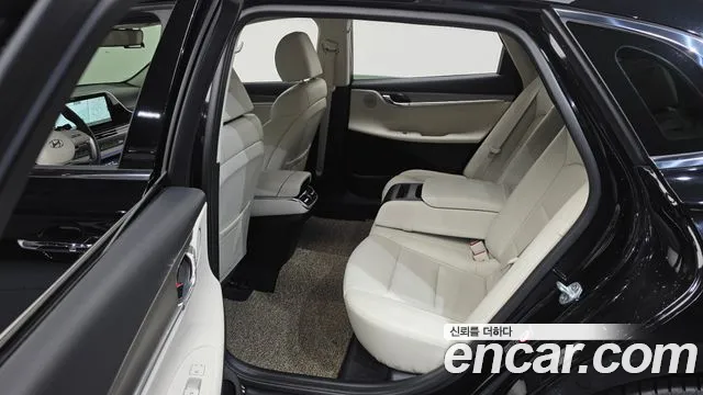 Hyundai Grandeur Новый Grandeur IG — Фото автомобиля 12