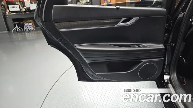 Genesis G80 RG3 — Фото автомобиля 25
