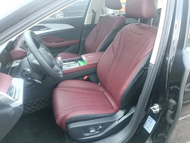 Hongqi H5 PHEV — Фото автомобиля 14