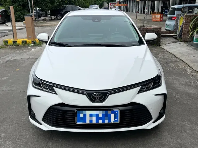 Toyota Corolla — Фото автомобиля 2