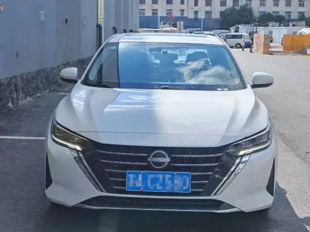 Nissan Sylphy 2023 1.6L CVT Smart Drive Edition — Фото автомобиля 2