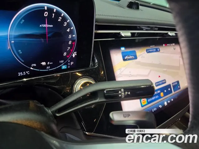 Mercedes-Benz E-Class — Фото автомобиля 9