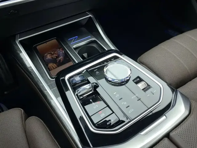 BMW BMW 7 Series 2023 740Li Exclusive M Sport Package — Фото автомобиля 19