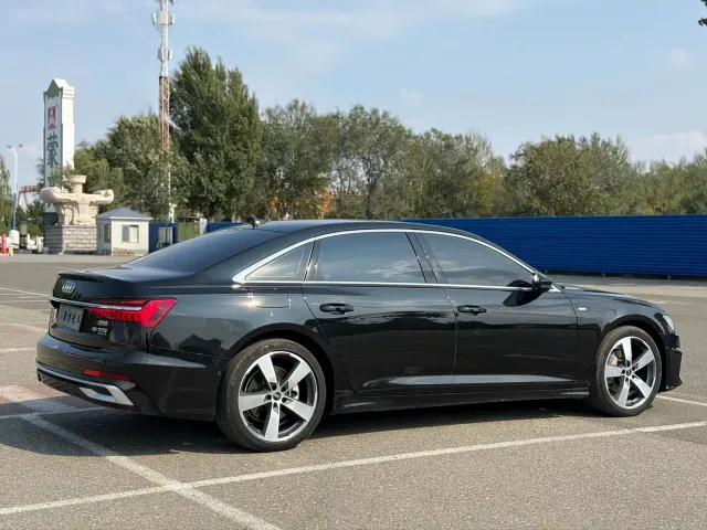 Audi A6L — Фото автомобиля 19