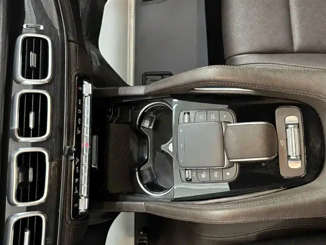 Mercedes-Benz GLS-Class — Фото автомобиля 9