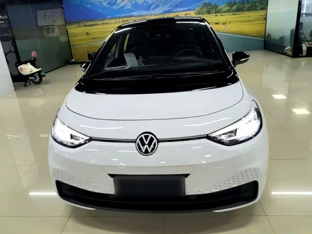 Volkswagen ID.3 — Фото автомобиля 2