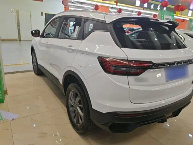 Geely Binyue — Фото автомобиля 4