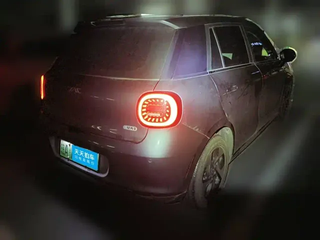 JAC Yiwei 3 — Фото автомобиля 2