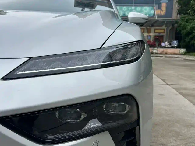 Dongfeng eπ 007 — Фото автомобиля 8