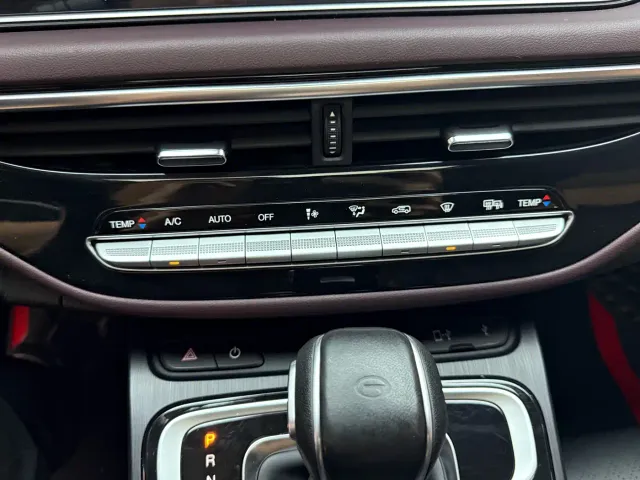 GAC Trumpchi M6 — Фото автомобиля 11