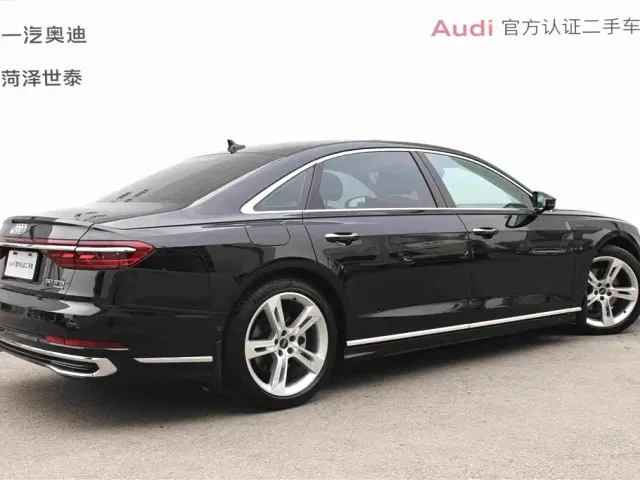 Audi A8 — Фото автомобиля 3