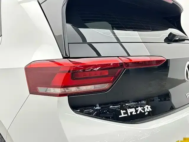 Volkswagen ID.3 — Фото автомобиля 19