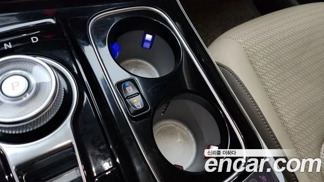 Kia Canival Carnival 4 поколение Бензин 9 мест Hi-Limousine — Фото автомобиля 9