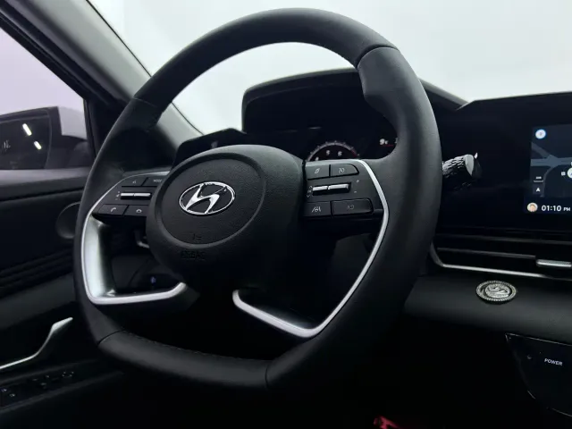 Hyundai Elantra — Фото автомобиля 13