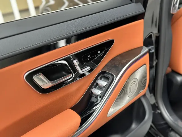 Mercedes-Benz S-Class — Фото автомобиля 13
